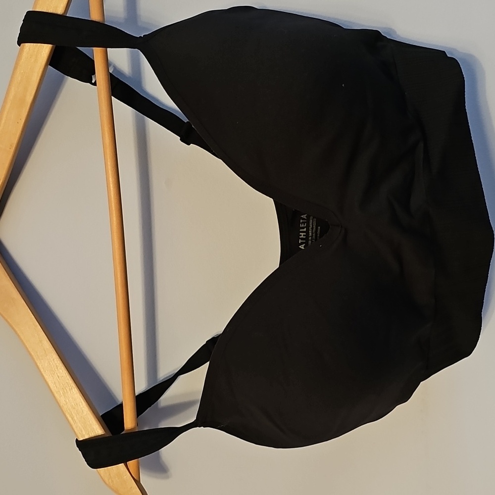Athleta Sports Bra Size M D-DD